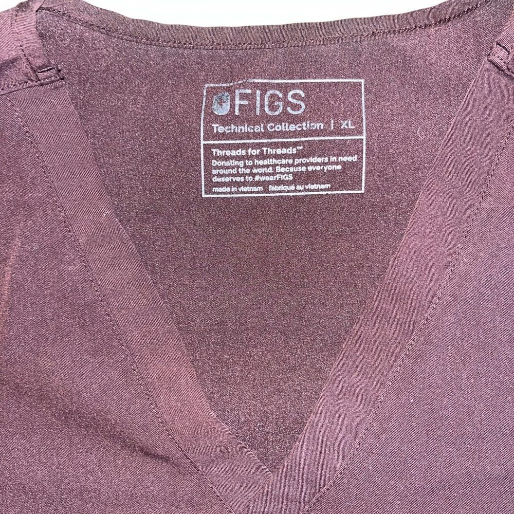 FIGS Espresso Catarina Scrub Top - Size XL